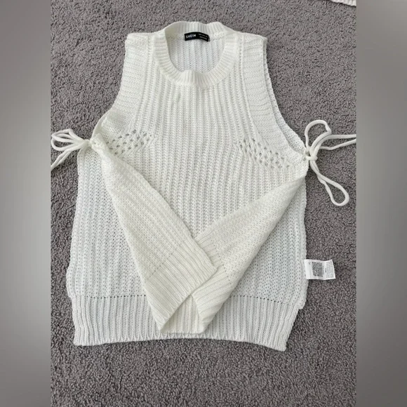 SHEIN Stylish Women's Sweater Vests - Cream and White - Picture 4 of 13